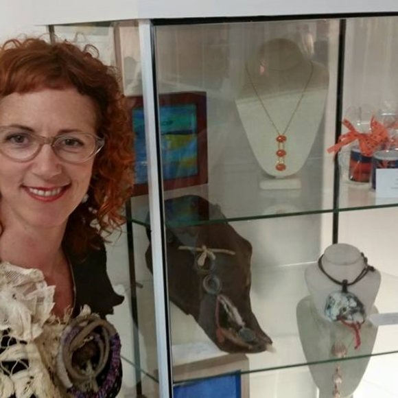 Jo @ Artserve BIG exhibit