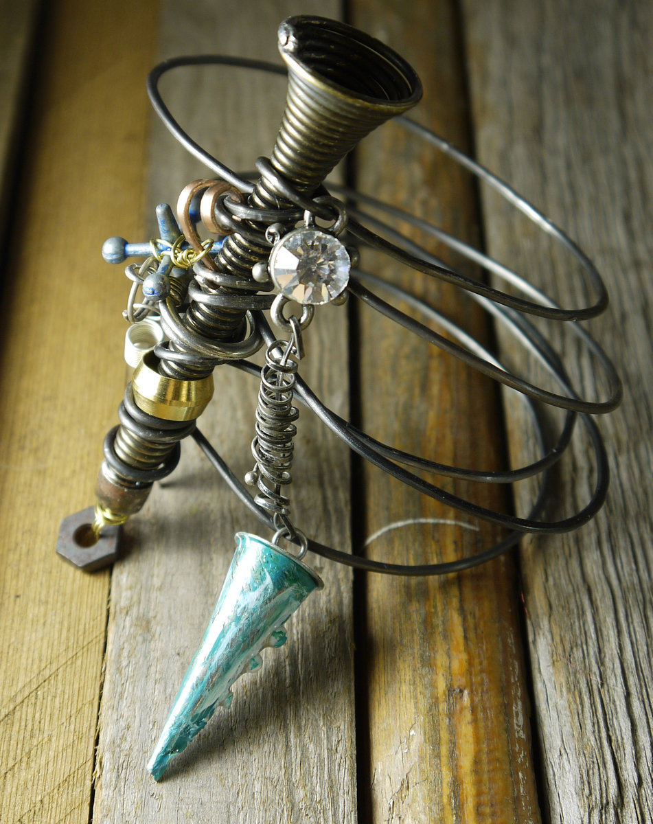 Industrial steel wire doorstop charm bangle bracelet