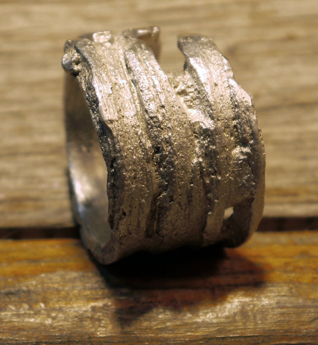Unisex pewter organic wood look ring