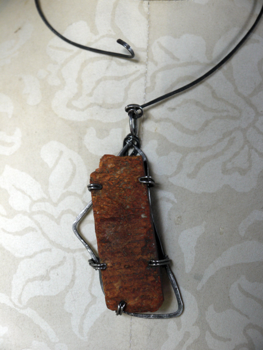 "Jazzy Terrain" orange brick steel wire pendant necklace
