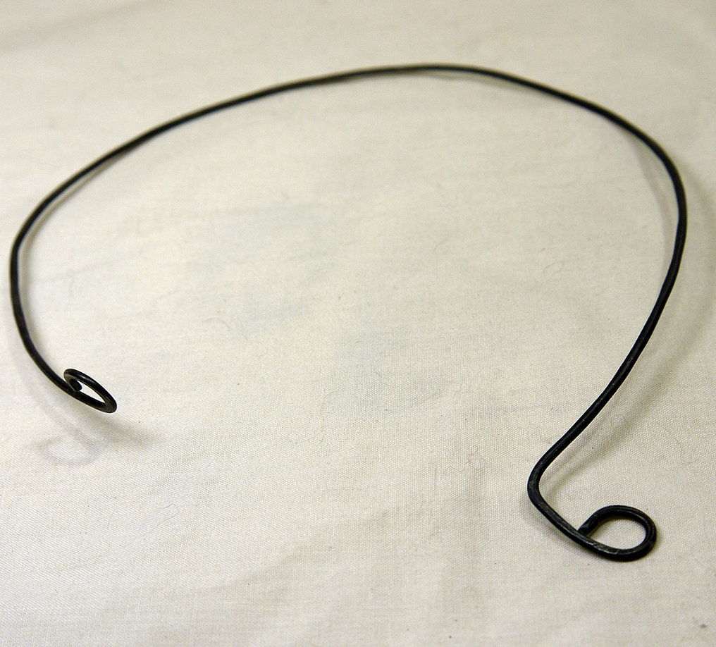 Steel wire neckwrap©